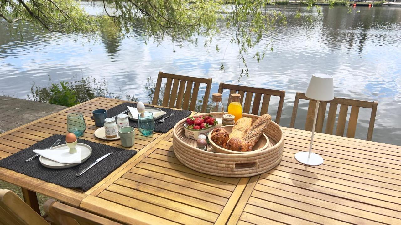 Pieds Dans L'Eau Private Wellness Bordure De Meuse Vila Lustin Exterior foto